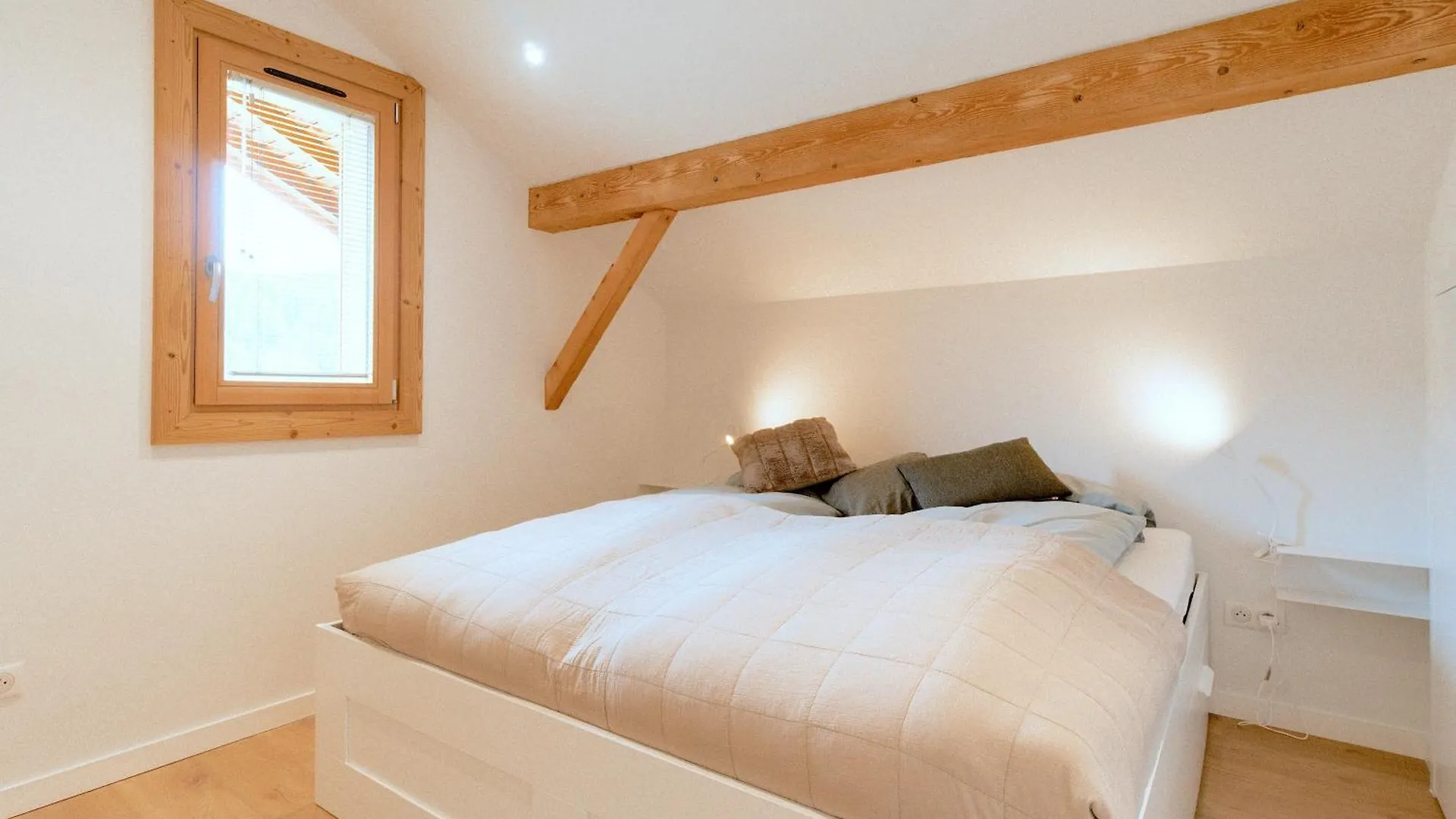 Bright & Elegant Stand Alone Chalet - 8 Ppl - Vois Le Mont Les Gets